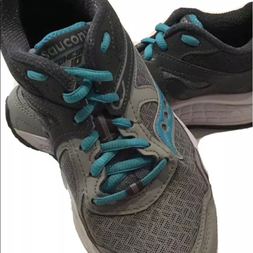Saucony Cohesion Womens Teal and Gray Sneaker. 5.5